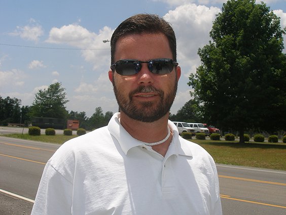 Hennessee, Brad color.jpg