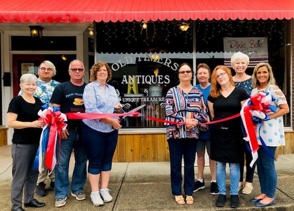 ribbon cuttnig 5-15.jpg